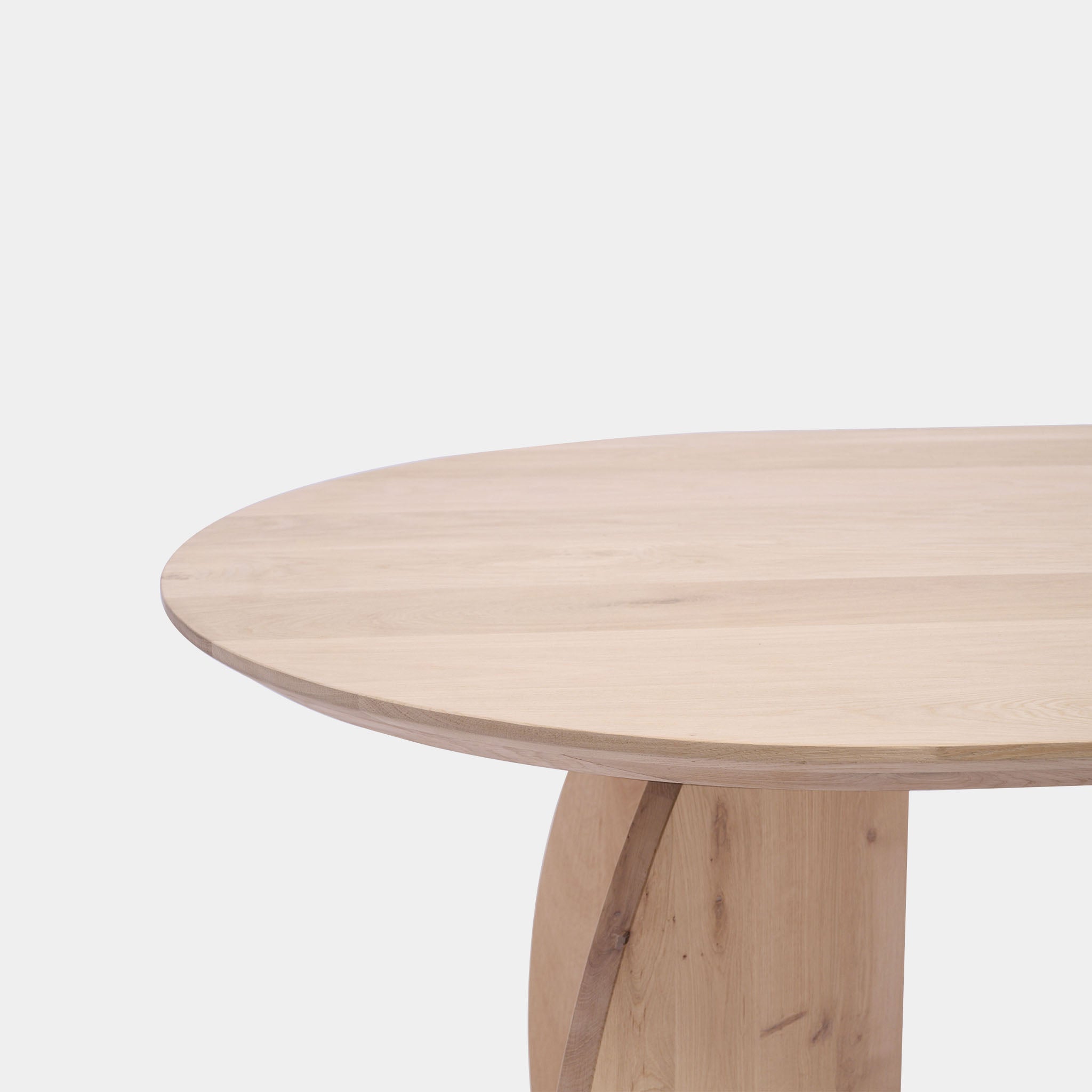 Table plate ovale en chêne - Set Triangle - Non traité
