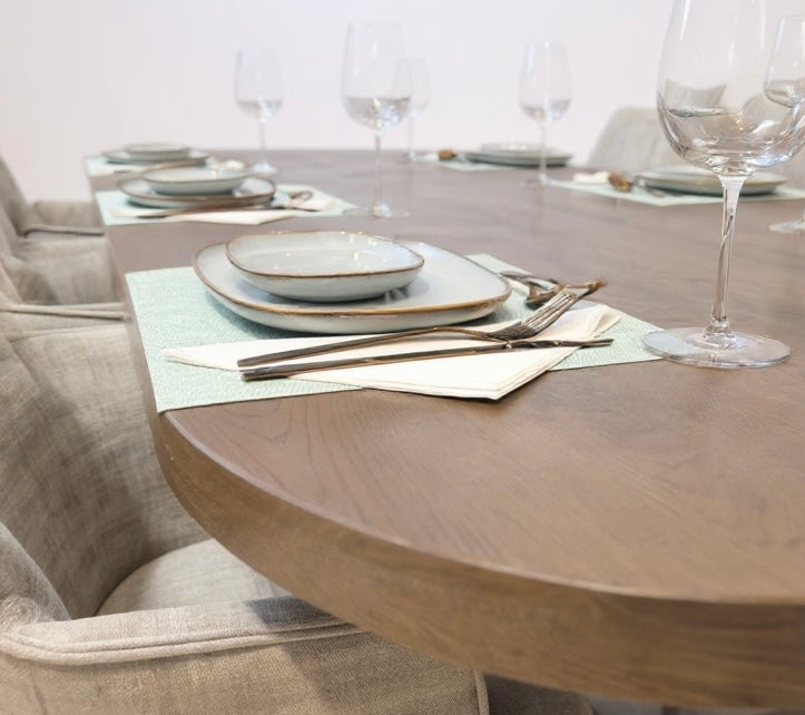 Table flat oval oak - Flower leg - Pura Natura