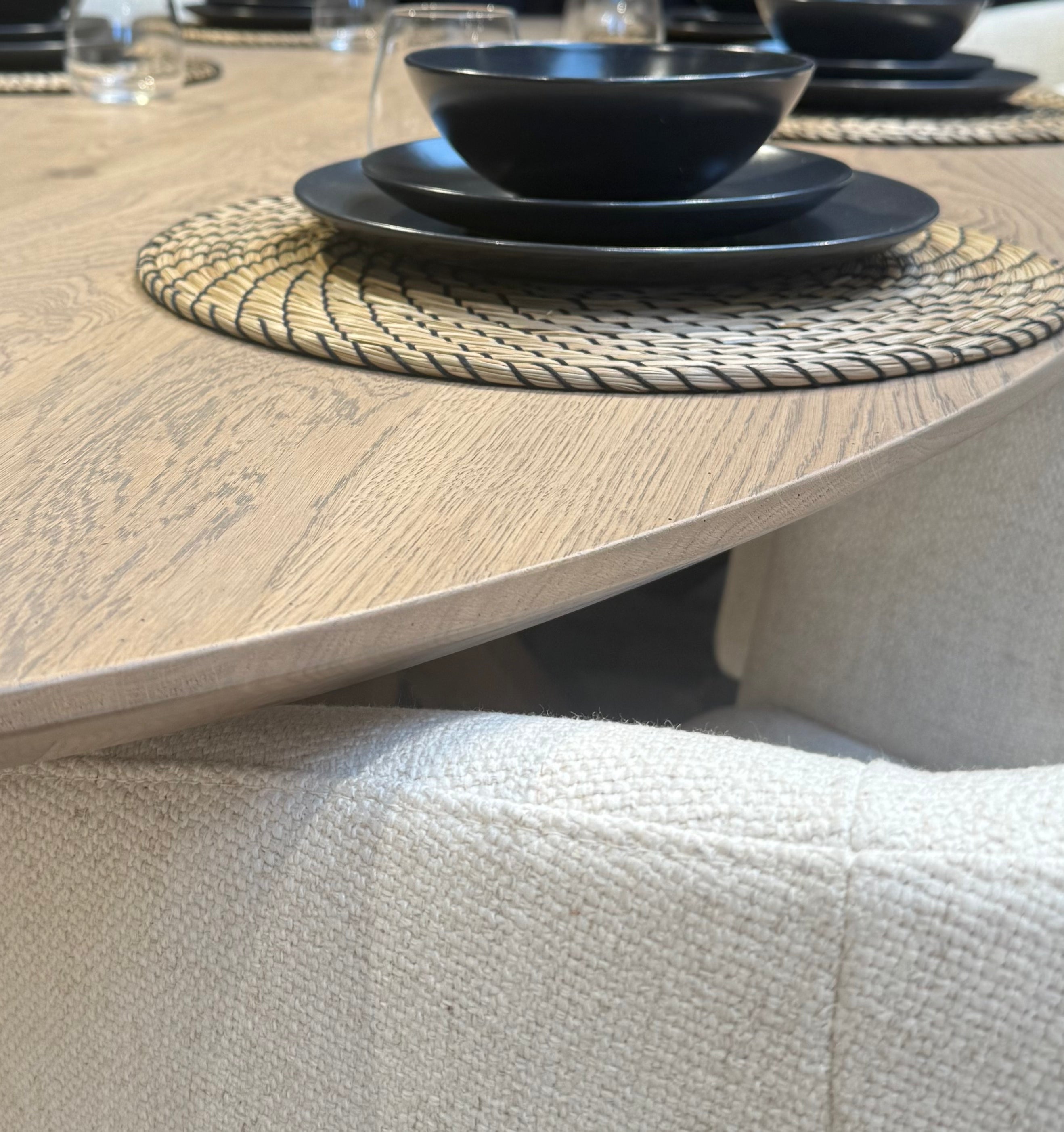 Tafel Ovaal Eikenhout - Matrix Hout - Cinnamon